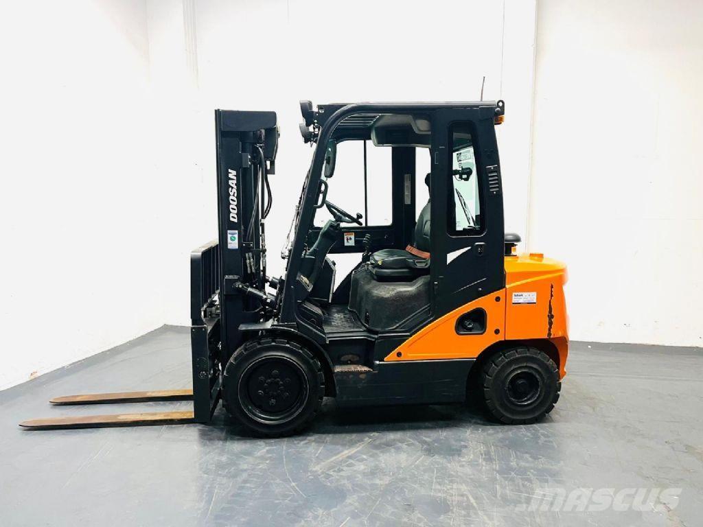 Doosan D30S-7 Carrelli elevatori diesel