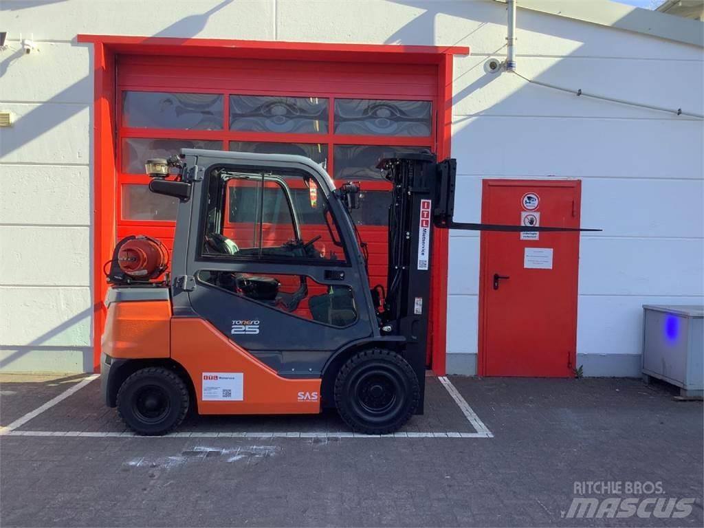 Toyota 8FGF25 Carrelli elevatori GPL