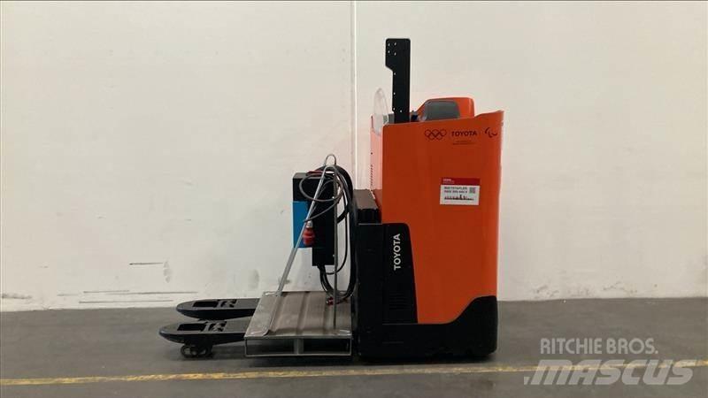 Toyota LSI200 Carelli stoccatori  automatici-usati