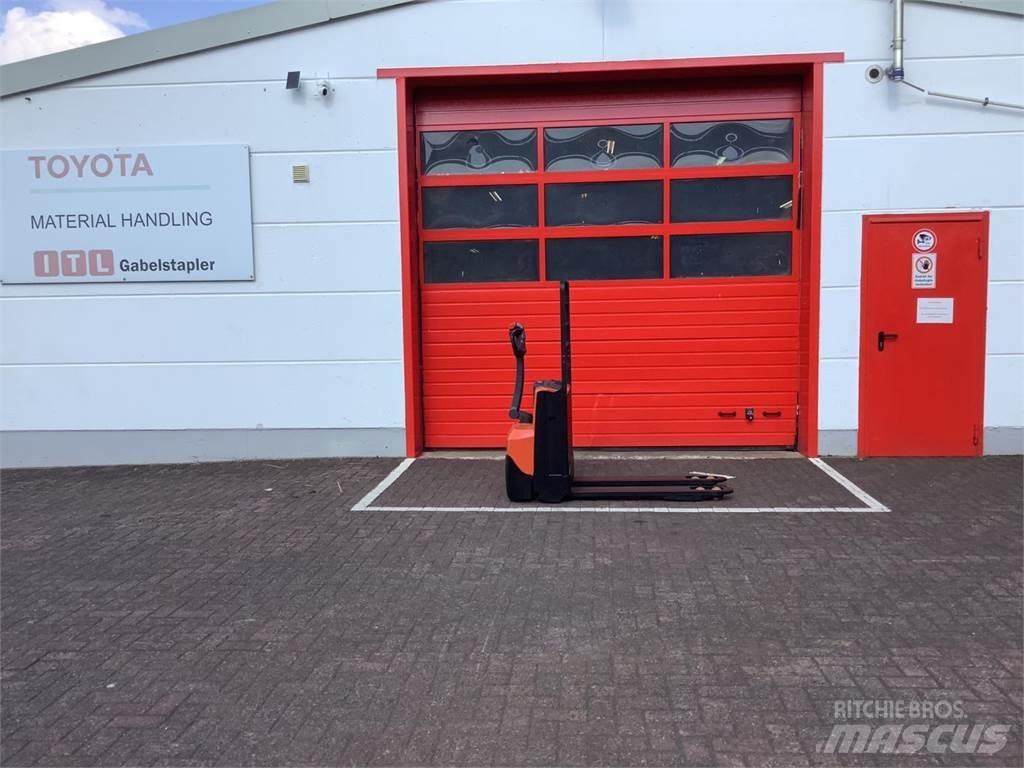 Toyota LWE160 Transpallet manuale