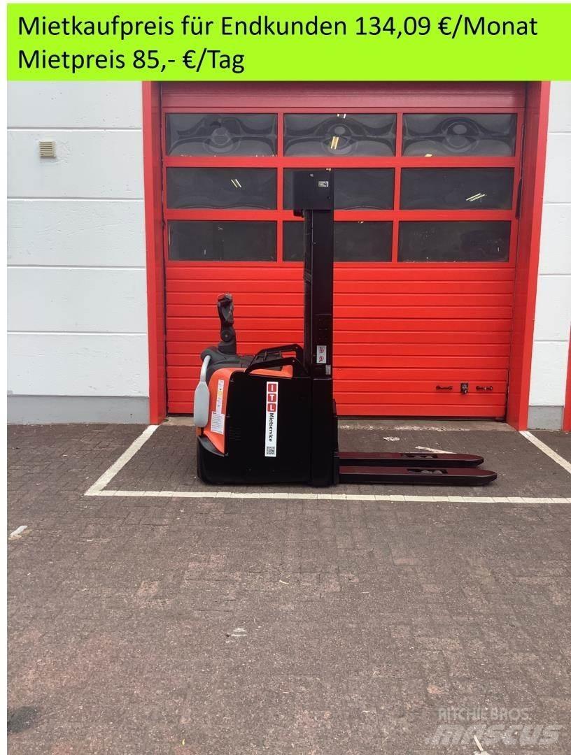 Toyota SPE140L Transpallet uomo a terra