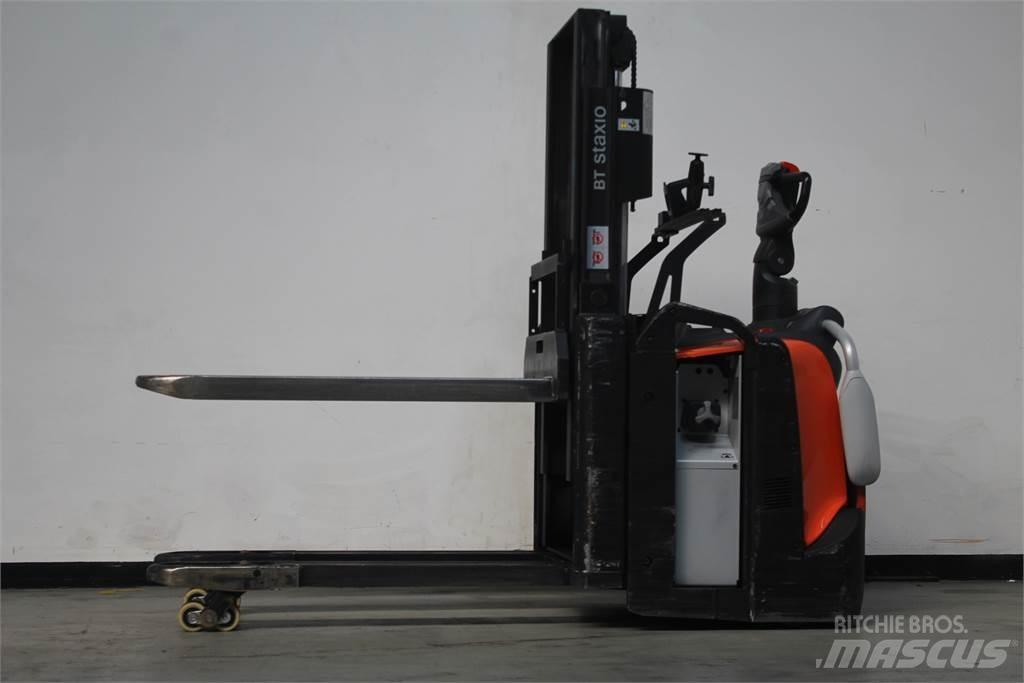 Toyota SPE200D Transpallet uomo a terra