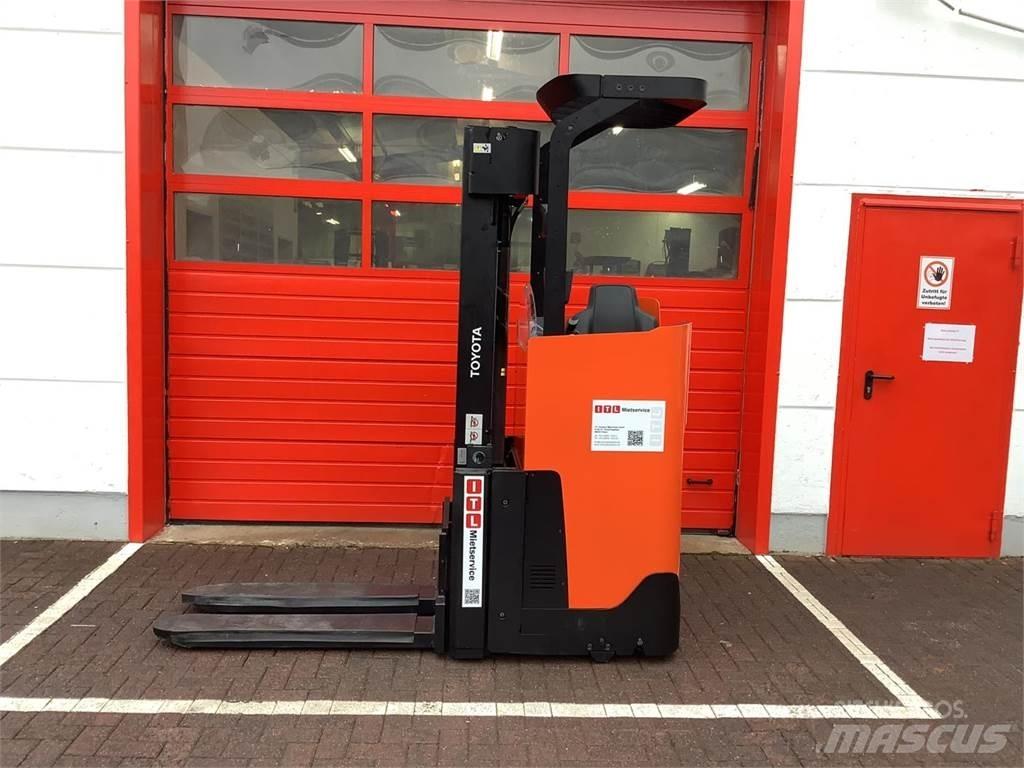Toyota SSI160LN Transpallet uomo a terra