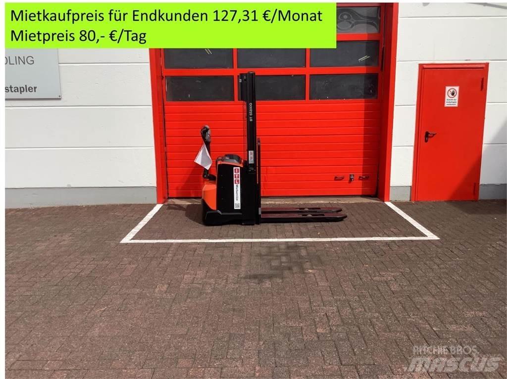 Toyota SWE120 Transpallet uomo a terra