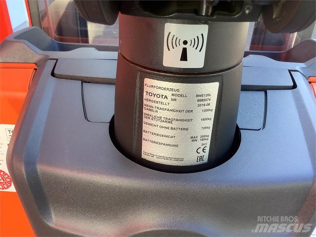 Toyota SWE120L Transpallet uomo a terra