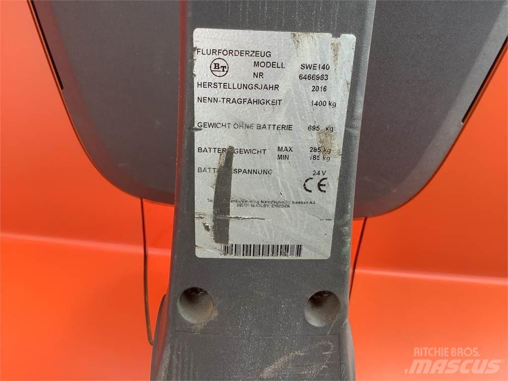 Toyota SWE140 Transpallet uomo a terra