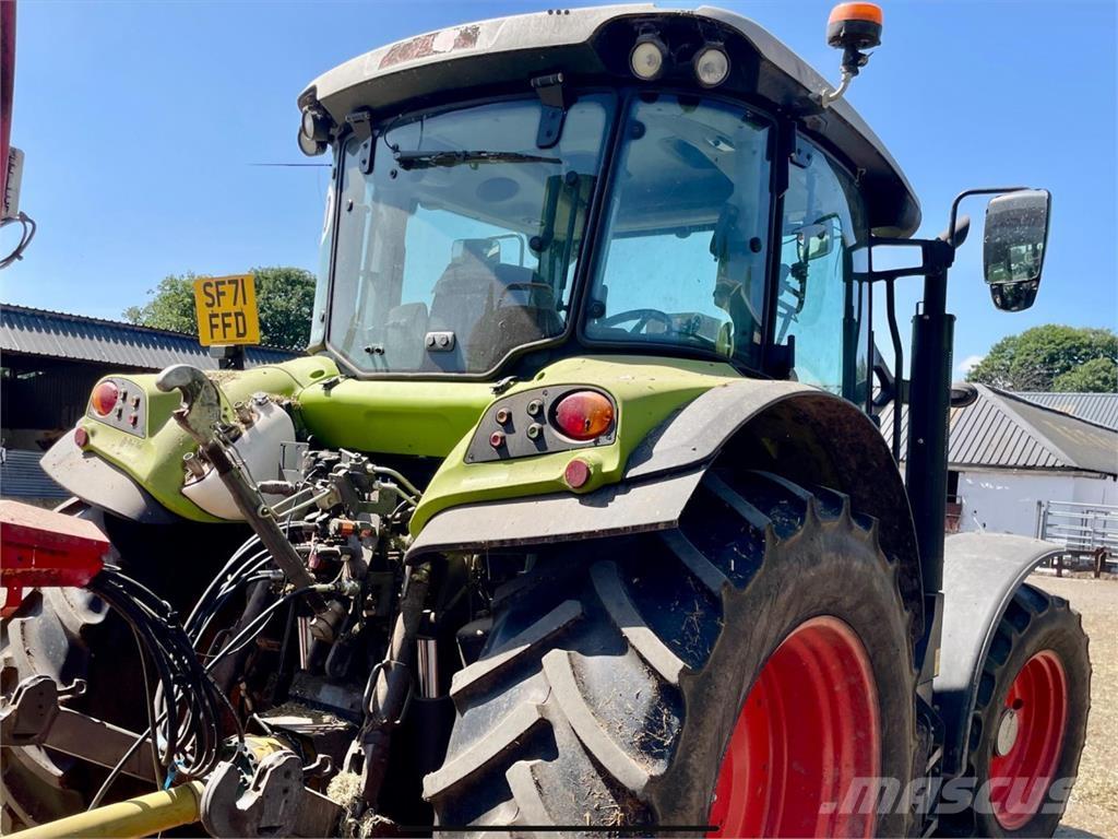 CLAAS ARION 430 Trattori