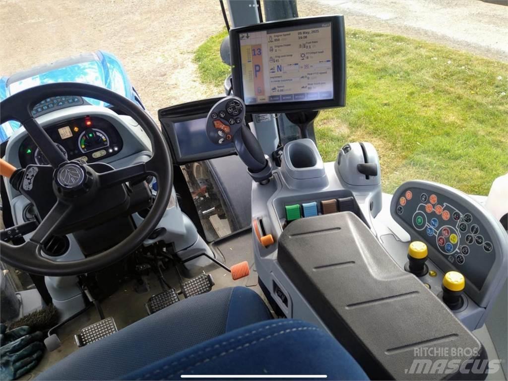 New Holland T7.210 Trattori