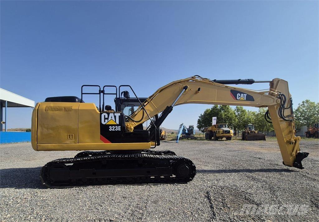 CAT 323ELN Escavatori cingolati