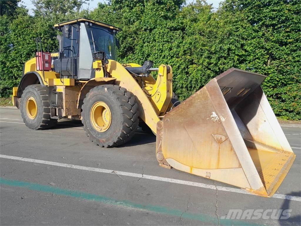 CAT 950M Pale gommate