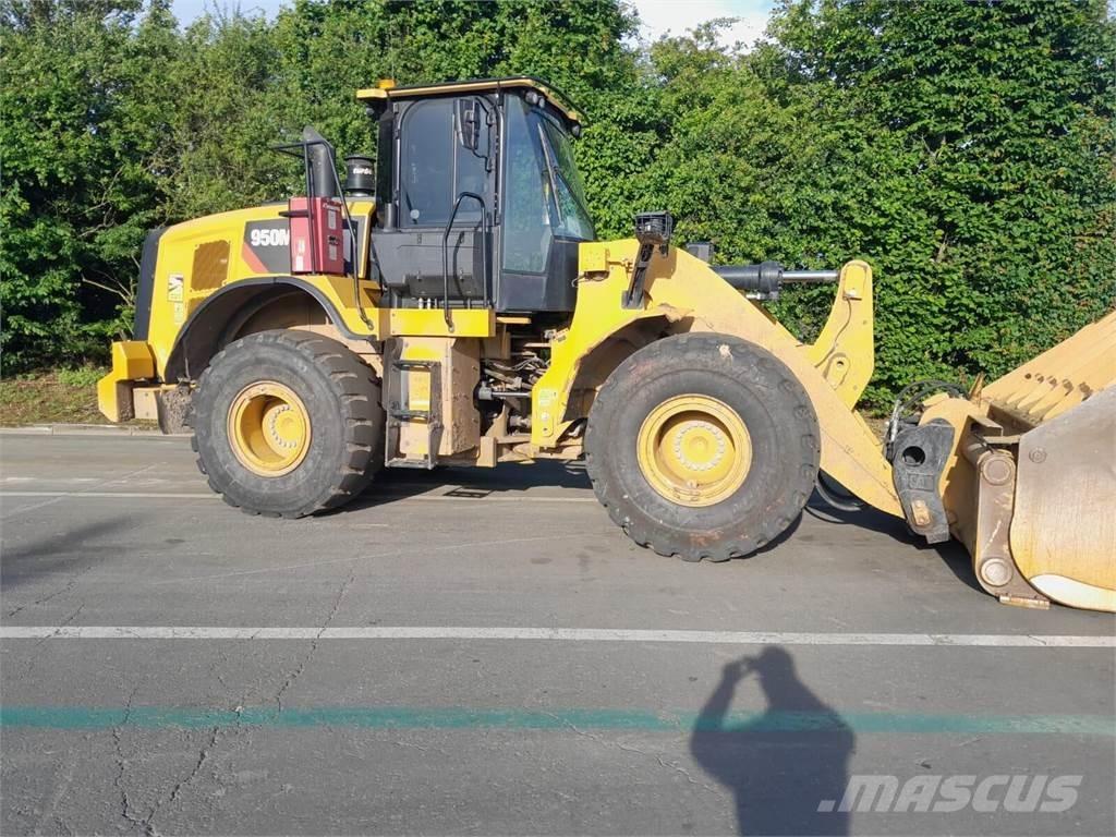 CAT 950M Pale gommate