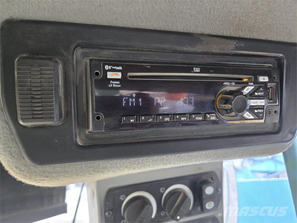 CAT 966MXE Pale gommate