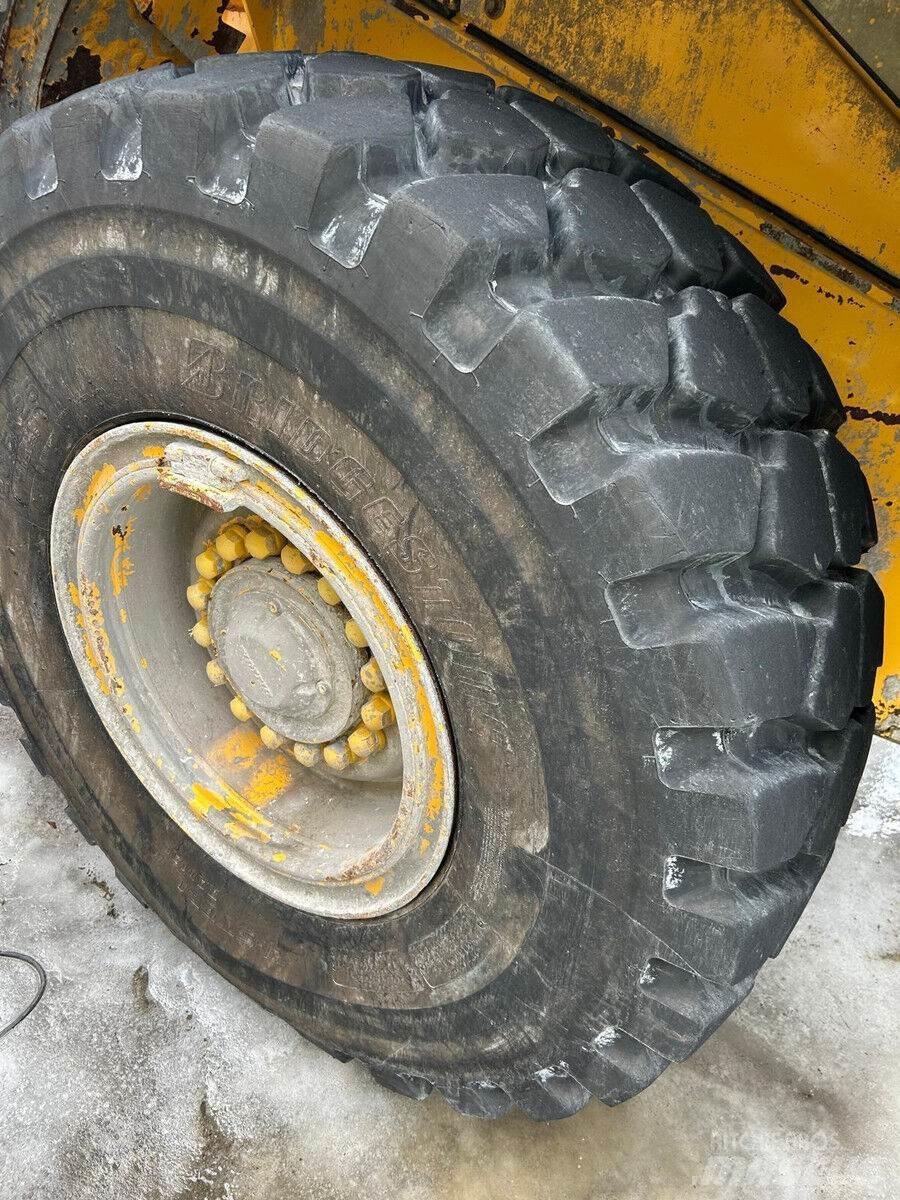 Volvo L90E Escavatori cingolati