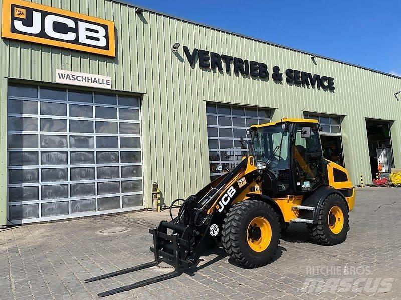 JCB 409 Pale gommate