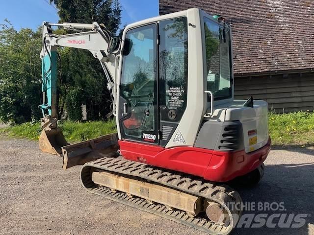 Takeuchi TB250 Escavatori medi 7t - 12t
