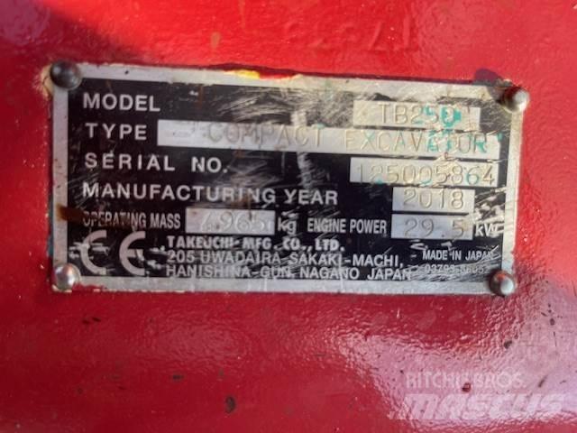 Takeuchi TB250 Escavatori medi 7t - 12t