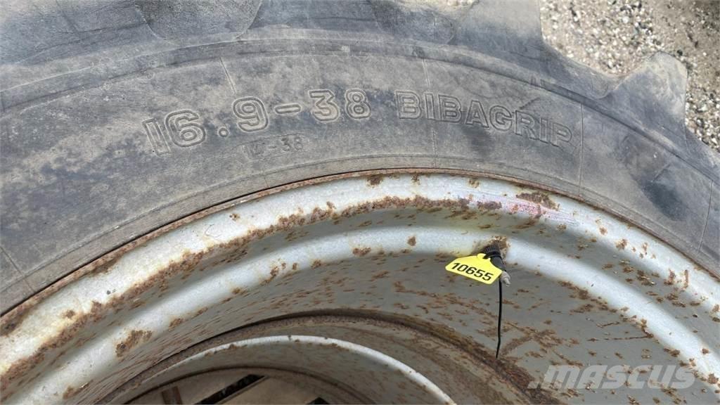  16.9R38 Pneumatici, ruote e cerchioni