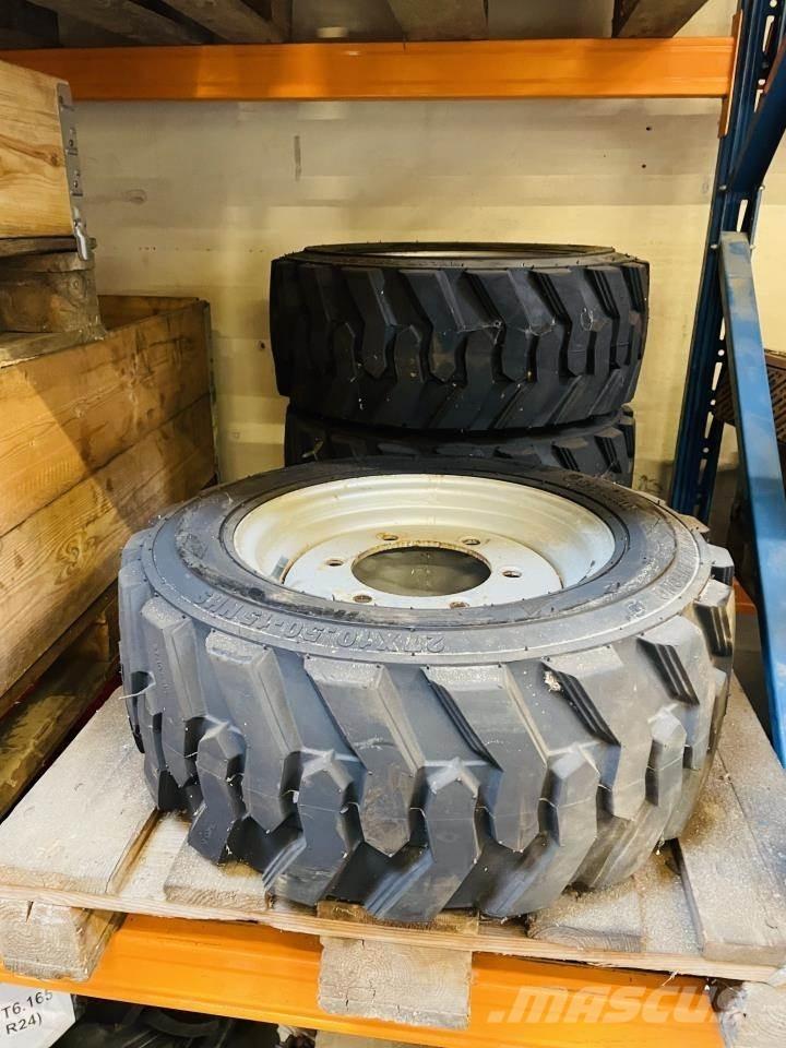  27X10,5X15 Pneumatici, ruote e cerchioni
