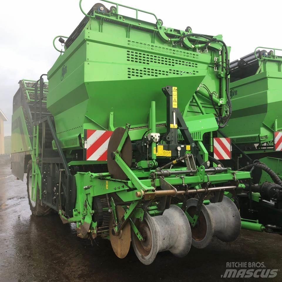 AVR SPIRIT 9200 Scava raccogli patate