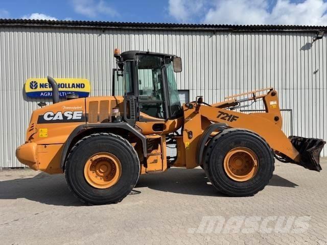 CASE 721F Pale gommate