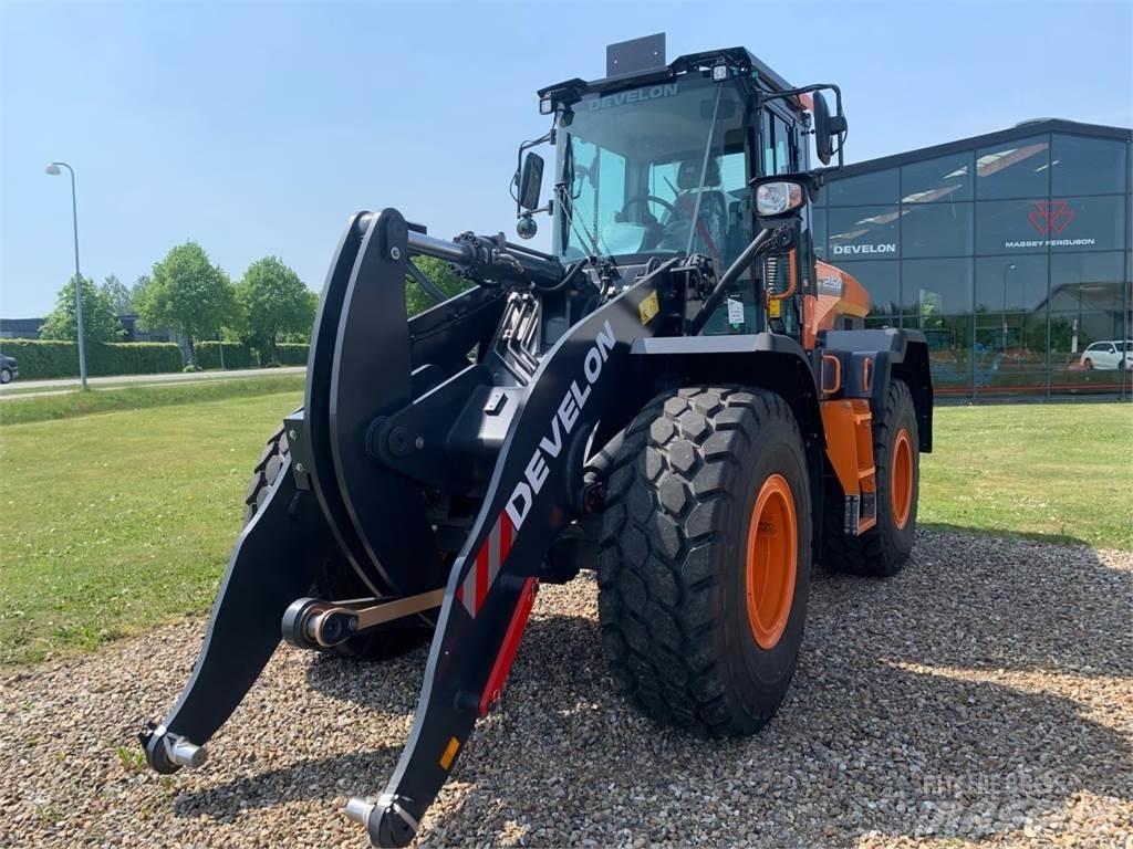 Develon DL250-7 Pale gommate