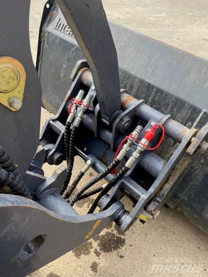 Eurotrac W12 Mini pale