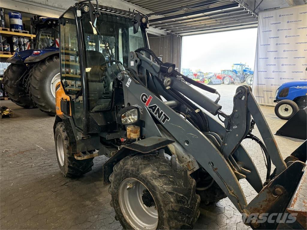 GiANT 2700HD Mini pale