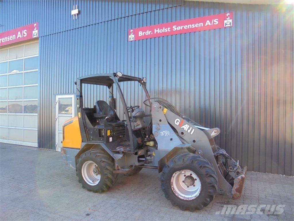 GiANT 5003 Mini pale