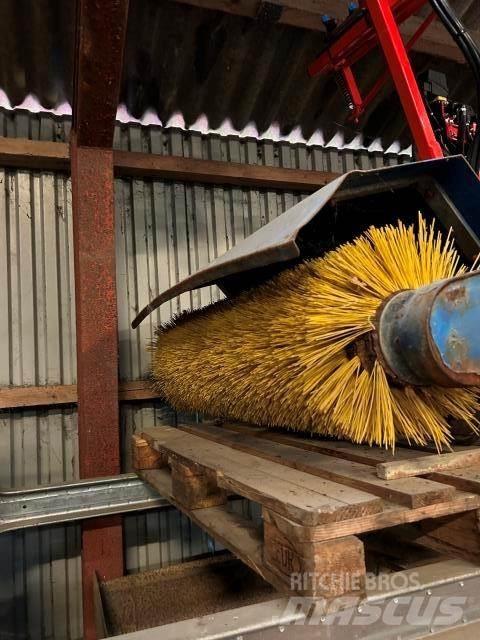 GMR FM 1200 KOST Spazzatrici