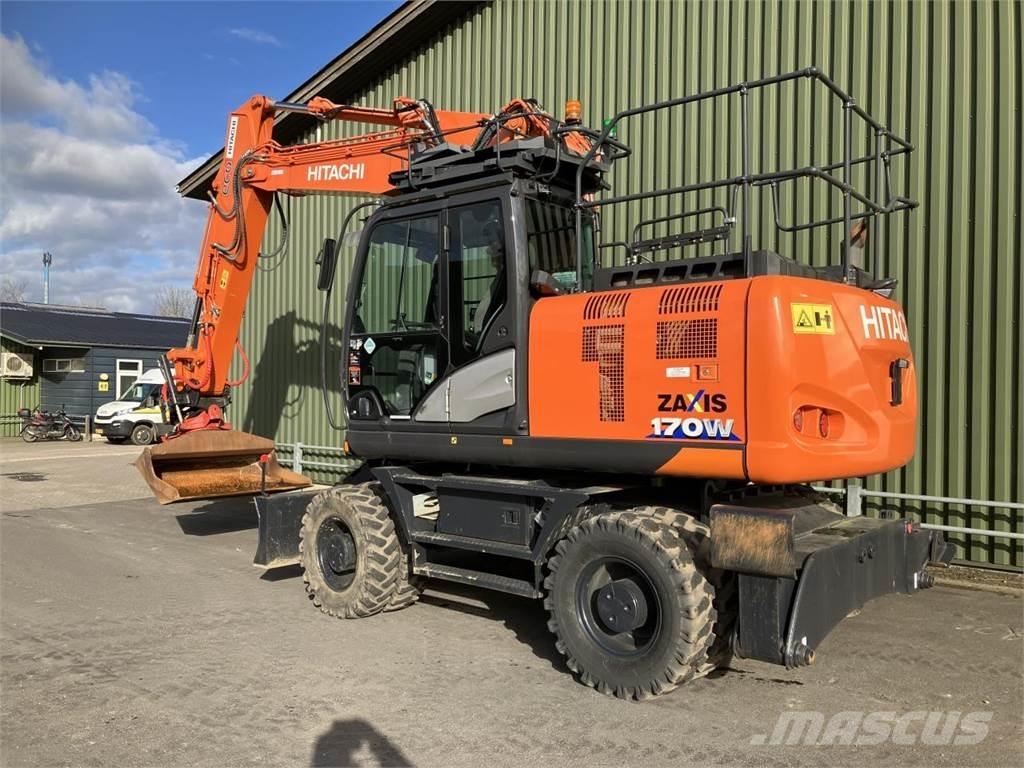 Hitachi ZX170W-6 Escavatori gommati