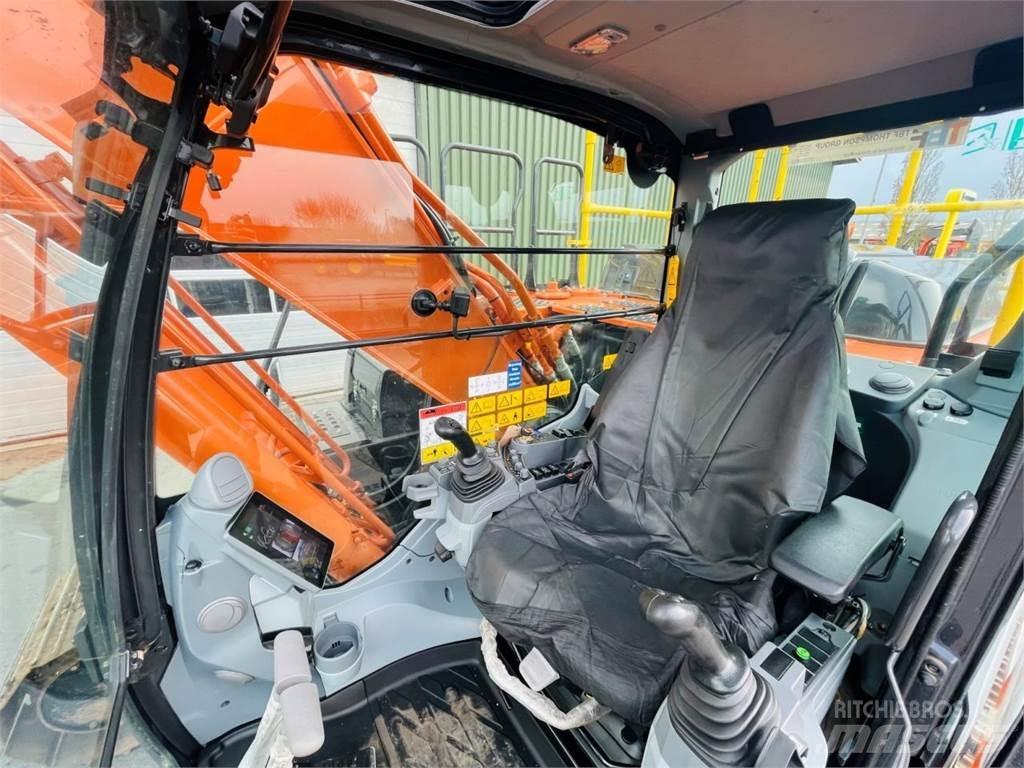 Hitachi ZX210LC-7 Escavatori cingolati