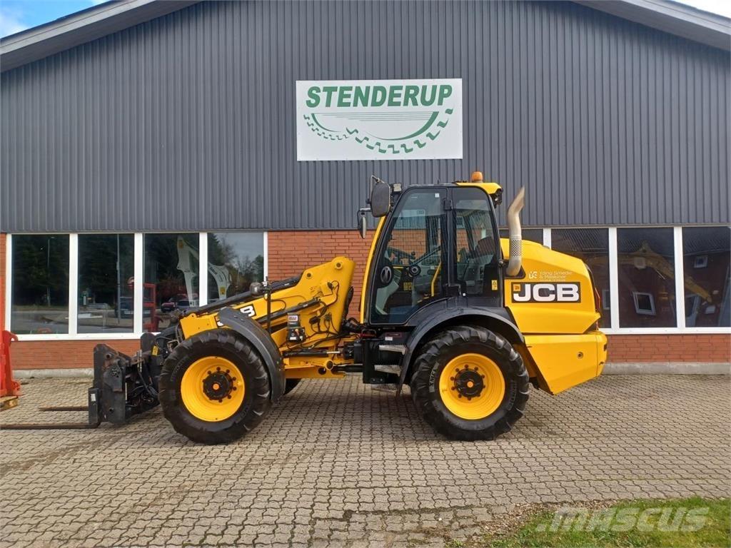 JCB 320 Sollevatori telescopici