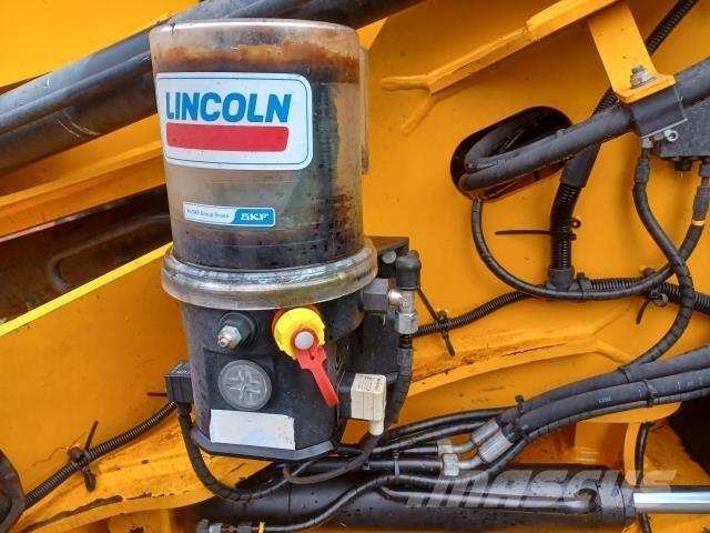 JCB 320 Sollevatori telescopici