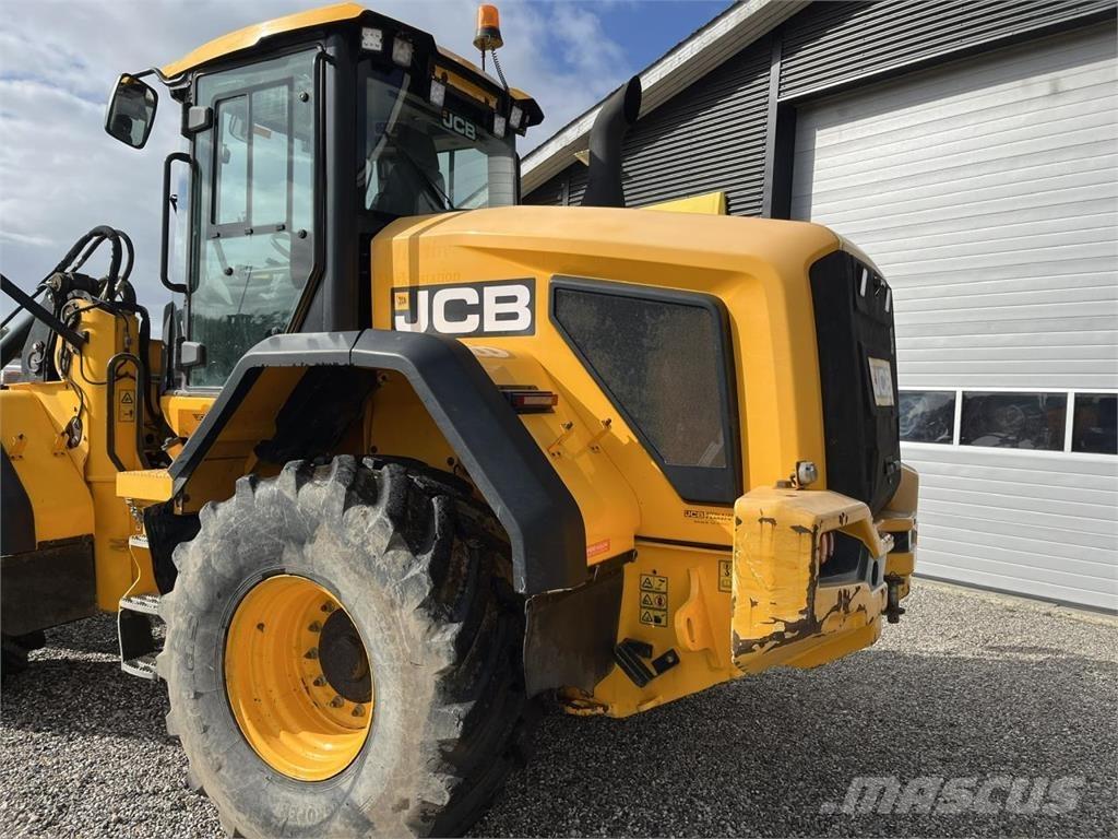 JCB 427 HT Pale gommate