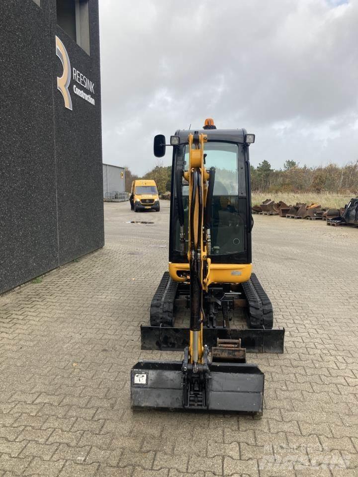 JCB 8020 CTS Miniescavatori