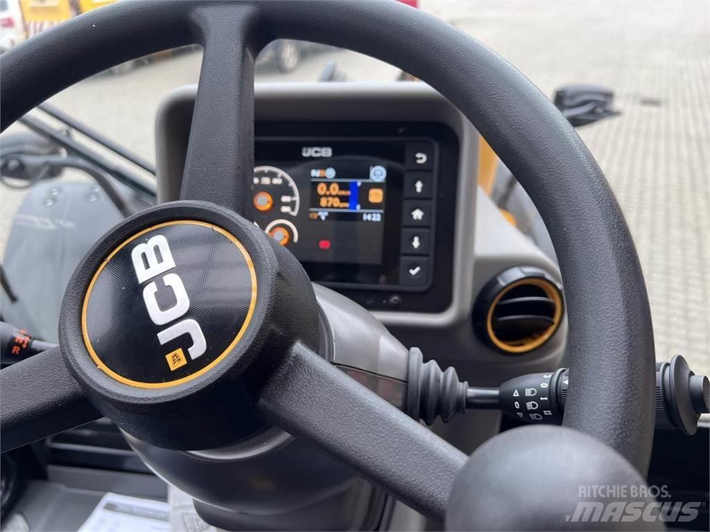 JCB TM320 Pale gommate