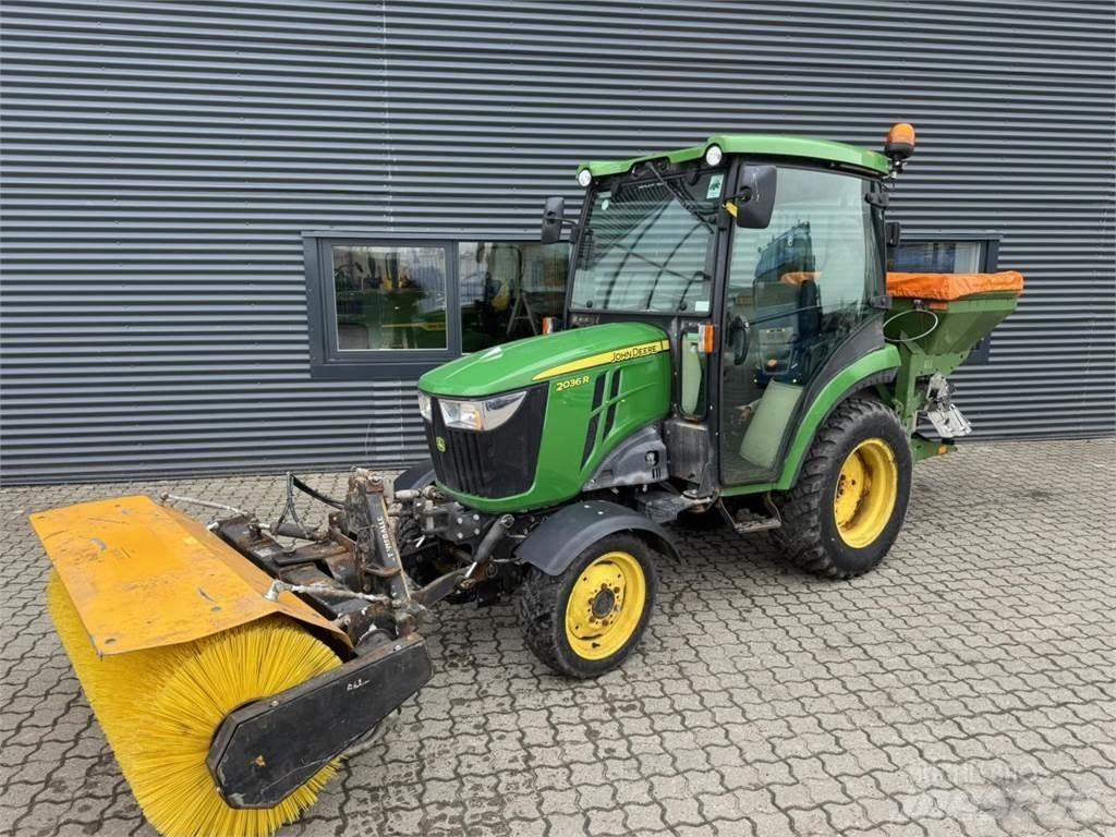 John Deere 2036R Trattori compatti