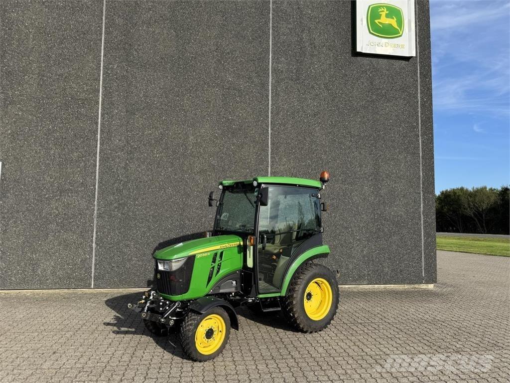 John Deere 2038R Trattori compatti
