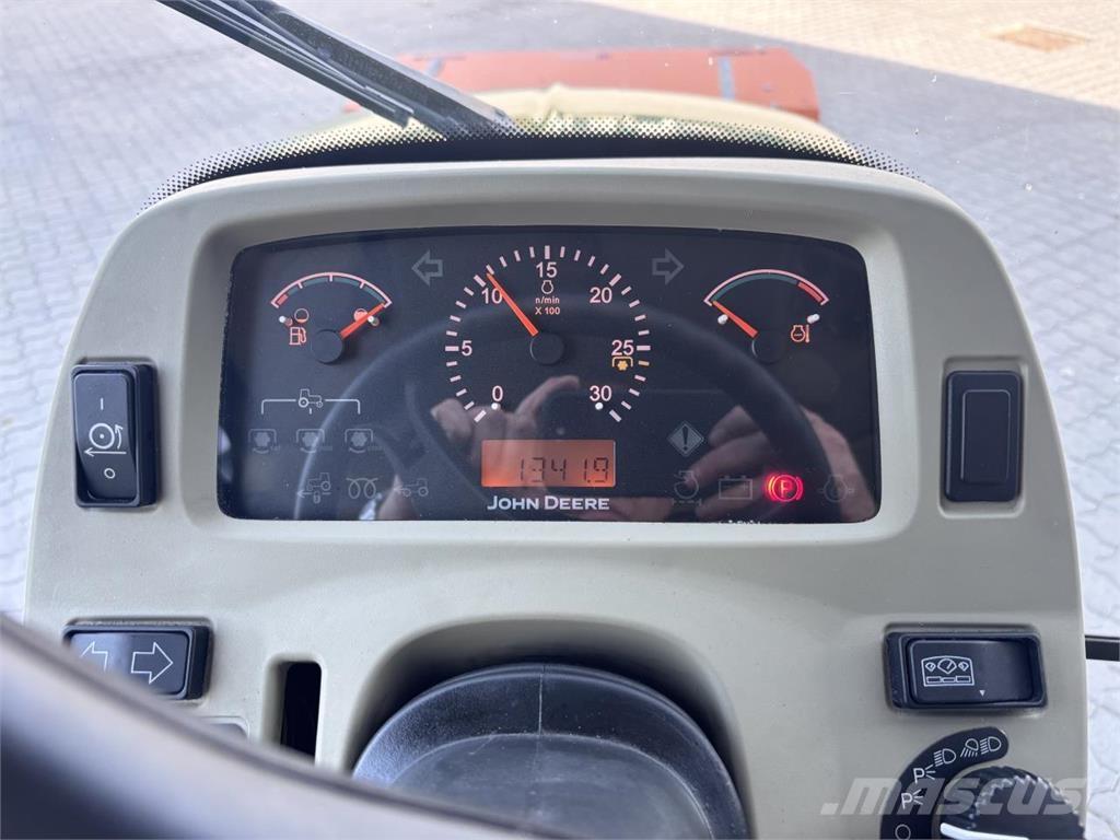 John Deere 3720 Trattori compatti