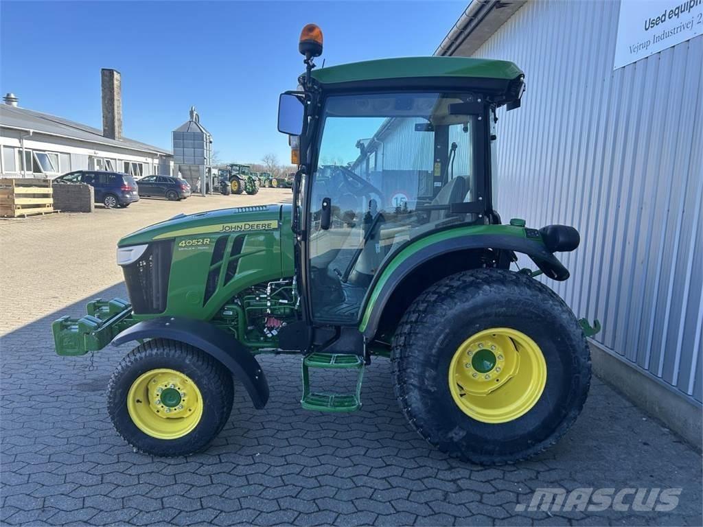 John Deere 4052R Trattori compatti