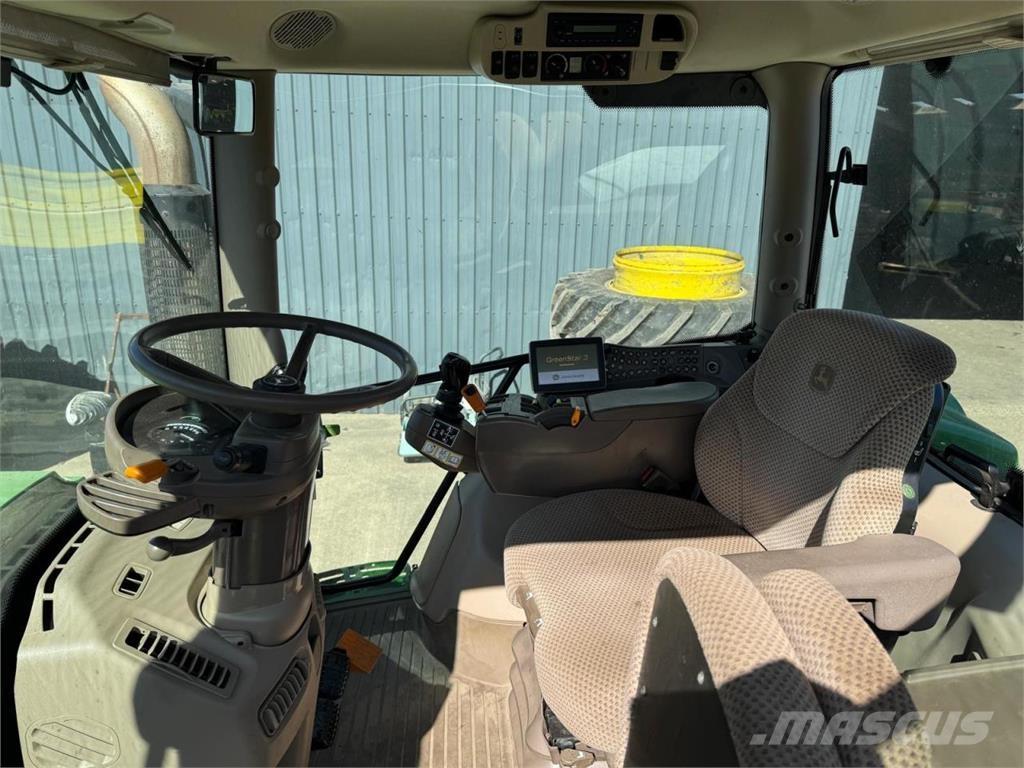 John Deere 6210R Trattori