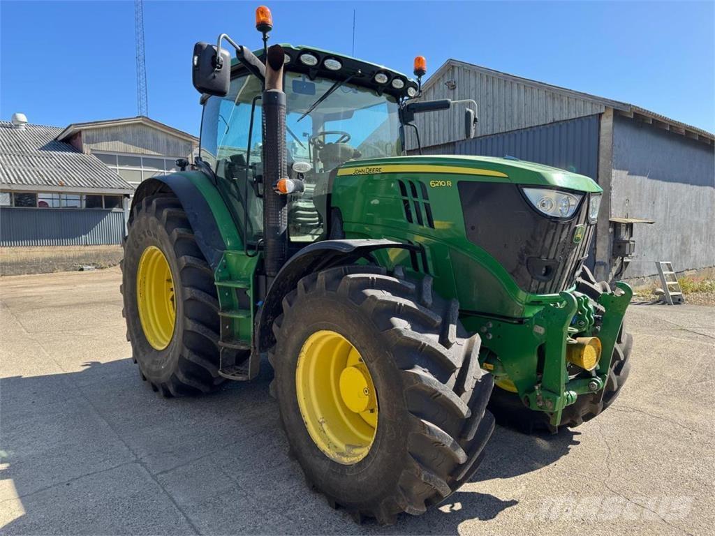 John Deere 6210R Trattori