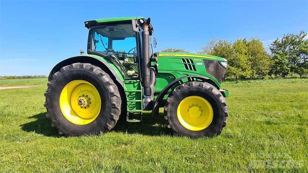 John Deere 6210R Trattori