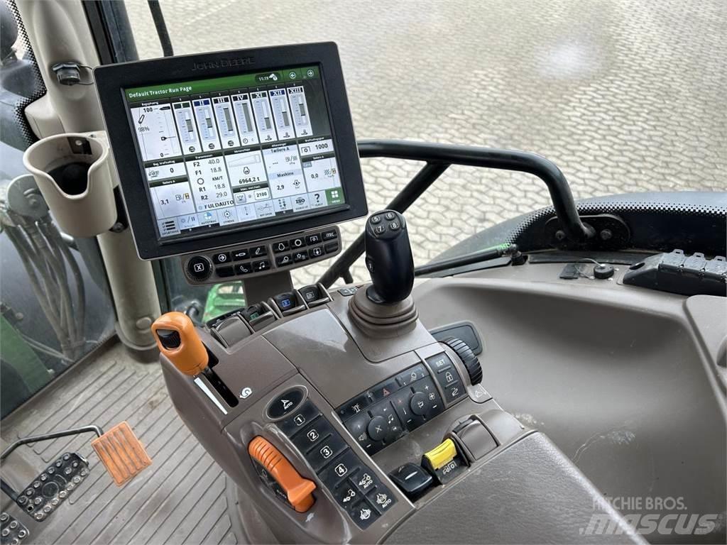 John Deere 6215R Trattori