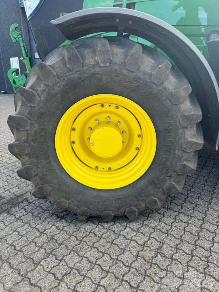 John Deere 6250R Trattori