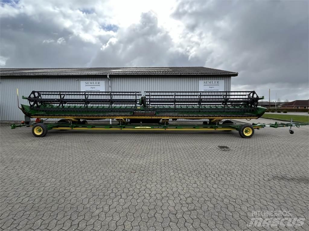 John Deere 640D Testate per mietitrebbie