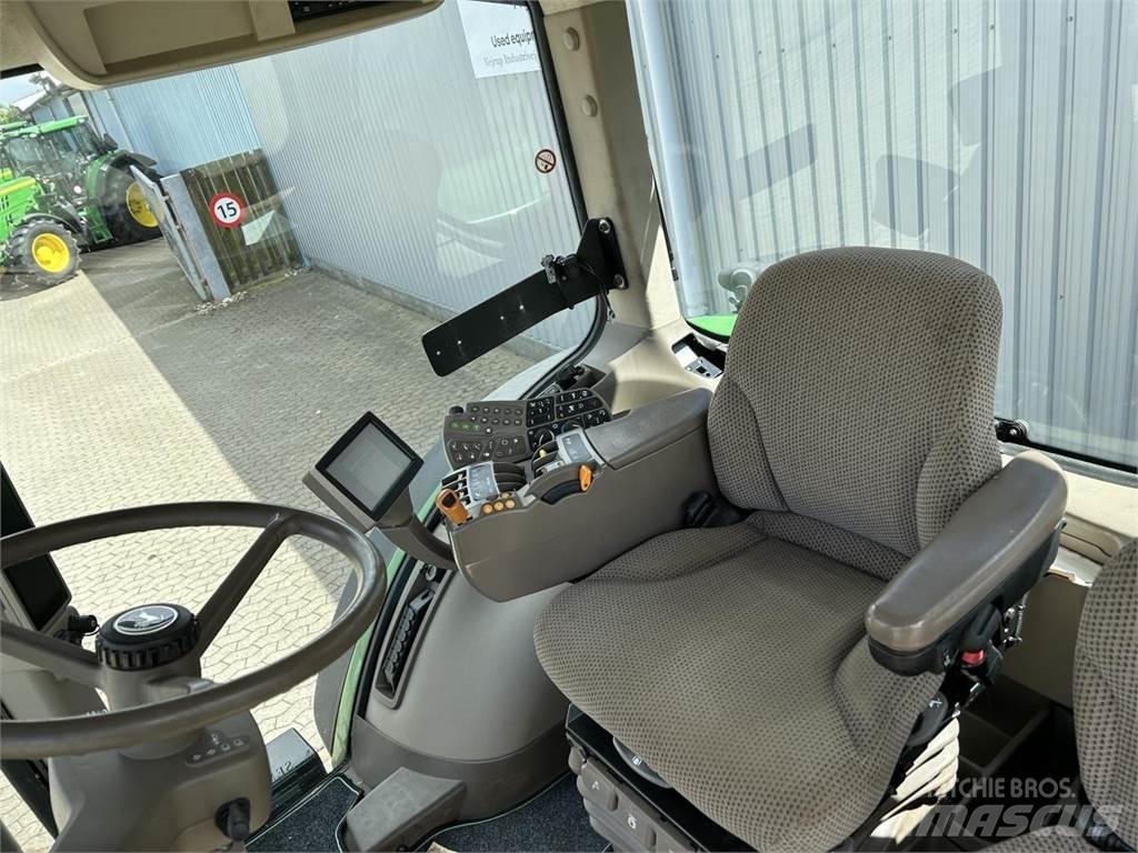 John Deere 7230R Trattori