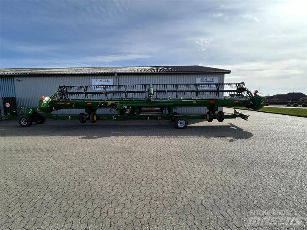John Deere 740D Testate per mietitrebbie