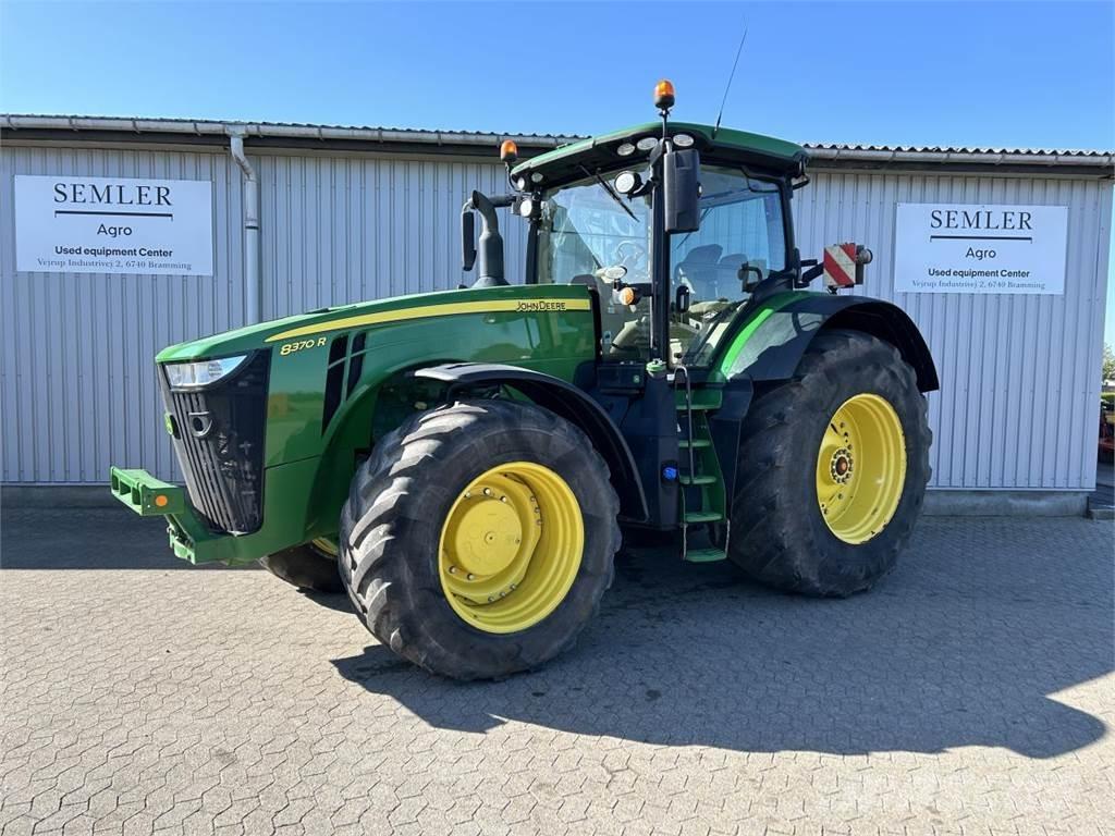 John Deere 8370R Trattori