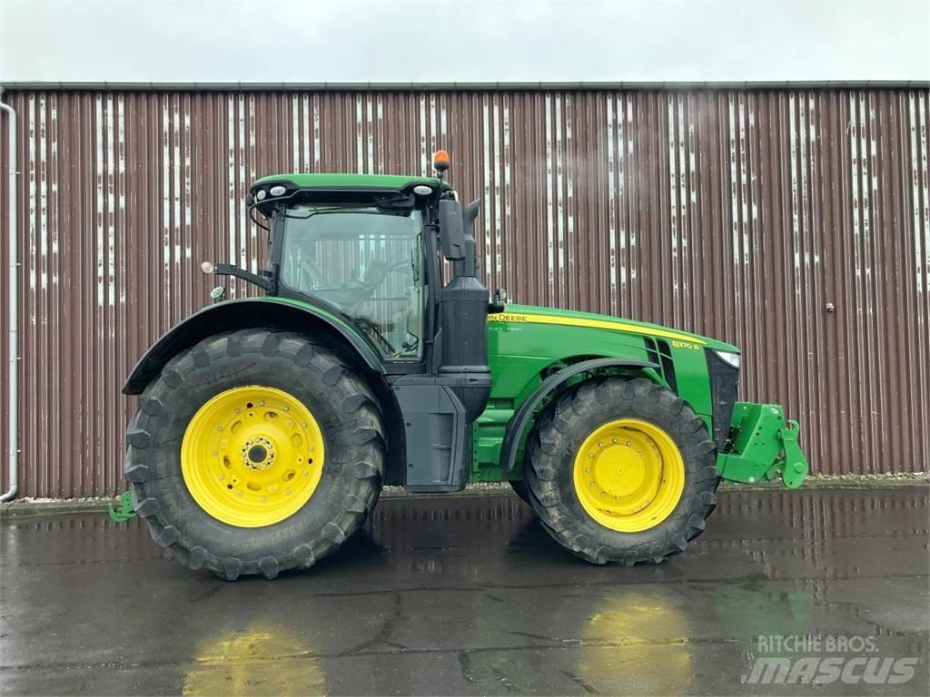 John Deere 8370R Trattori